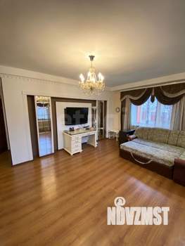 Дом 374м², 2-этажный, участок 25 сот.