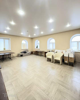 Дом 697м², 2-этажный, участок 10 сот.