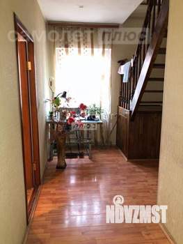 Дом 180м², 2-этажный, участок 10 сот.