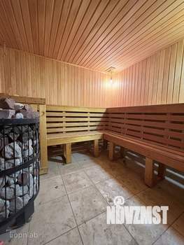 Дом 697м², 2-этажный, участок 10 сот.