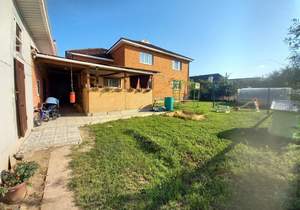 Дом 297м², 2-этажный, участок 8 сот.