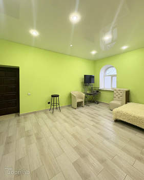 Дом 697м², 2-этажный, участок 10 сот.