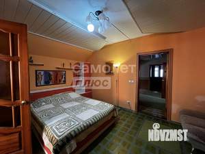 Дом 302м², 2-этажный, участок 8 сот.  