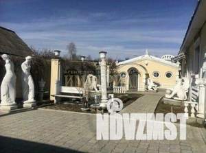 Дом 170м², 2-этажный, участок 10 сот.  