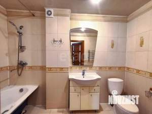 Дом 195м², 2-этажный, участок 10 сот.  