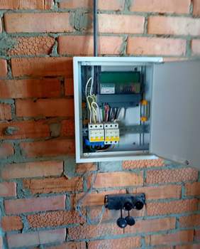 Дом 221м², 2-этажный, участок 12 сот.  