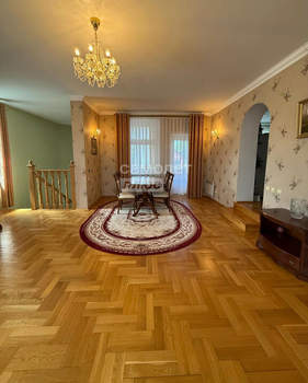 Дом 300м², 2-этажный, участок 30 сот.  