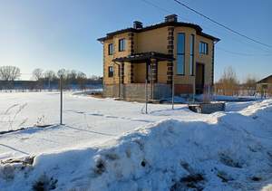 Дом 221м², 2-этажный, участок 12 сот.  