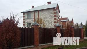 Коттедж 200м², 3-этажный, участок 11 сот.  