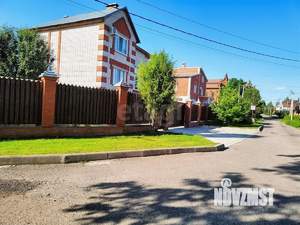 Дом 195м², 2-этажный, участок 10 сот.  