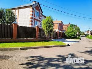 Дом 195м², 2-этажный, участок 10 сот.  