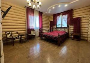 Дом 647м², 2-этажный, участок 11 сот.  