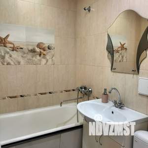 2-к квартира, посуточно, 43м2, 4/4 этаж
