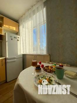 1-к квартира, посуточно, 35м2, 3/5 этаж