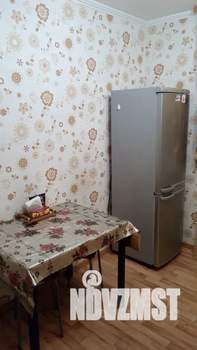 1-к квартира, посуточно, 38м2, 2/5 этаж