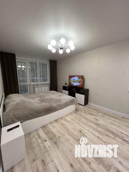 1-к квартира, посуточно, 35м2, 1/9 этаж