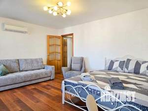 2-к квартира, посуточно, 60м2, 1/1 этаж