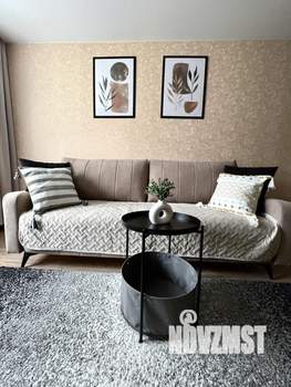 1-к квартира, посуточно, 43м2, 1/1 этаж