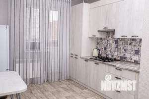 1-к квартира, посуточно, 40м2, 3/9 этаж