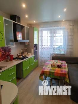 3-к квартира, посуточно, 80м2, 2/6 этаж