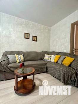 3-к квартира, посуточно, 56м2, 1/1 этаж