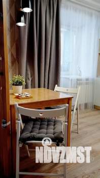 Студия квартира, посуточно, 32м2, 2/9 этаж