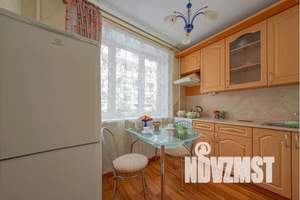 1-к квартира, посуточно, 35м2, 2/9 этаж