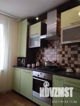 1-к квартира, посуточно, 39м2, 3/10 этаж