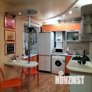 Студия квартира, посуточно, 32м2, 2/4 этаж