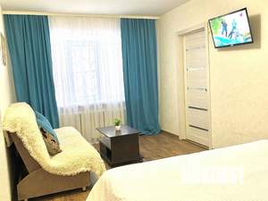 1-к квартира, посуточно, 50м2, 1/1 этаж