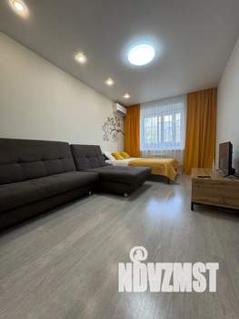 1-к квартира, посуточно, 39м2, 6/9 этаж