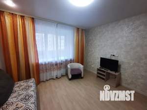 1-к квартира, посуточно, 40м2, 6/10 этаж
