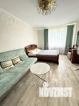 1-к квартира, посуточно, 36м2, 5/9 этаж