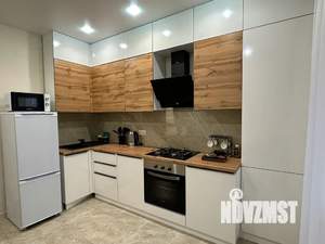 1-к квартира, посуточно, 38м2, 3/9 этаж