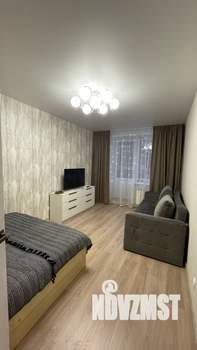 1-к квартира, посуточно, 41м2, 1/9 этаж