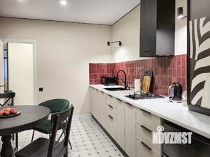 1-к квартира, посуточно, 50м2, 3/5 этаж