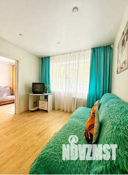 2-к квартира, посуточно, 44м2, 1/5 этаж