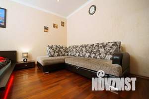 1-к квартира, посуточно, 38м2, 3/5 этаж