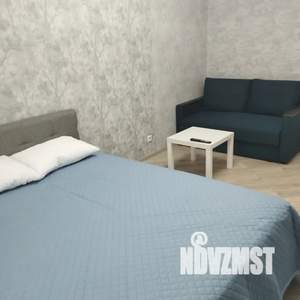 1-к квартира, посуточно, 40м2, 1/9 этаж