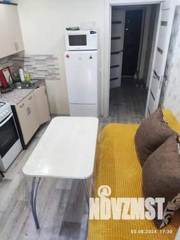 1-к квартира, посуточно, 42м2, 4/10 этаж