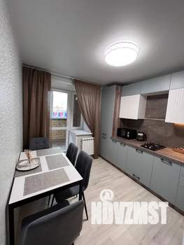 1-к квартира, посуточно, 40м2, 2/10 этаж