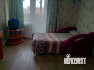 1-к квартира, посуточно, 32м2, 1/10 этаж