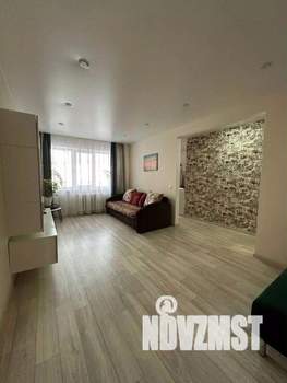 3-к квартира, посуточно, 58м2, 1/1 этаж