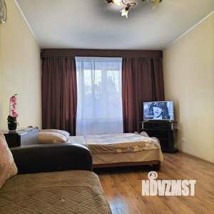 1-к квартира, посуточно, 40м2, 2/5 этаж