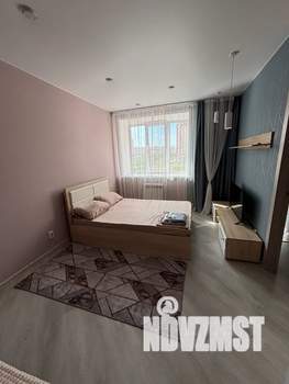 1-к квартира, посуточно, 38м2, 3/10 этаж