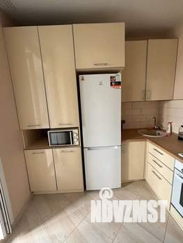 1-к квартира, посуточно, 38м2, 3/10 этаж