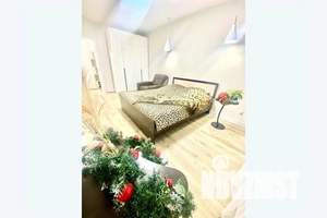 1-к квартира, посуточно, 42м2, 6/9 этаж