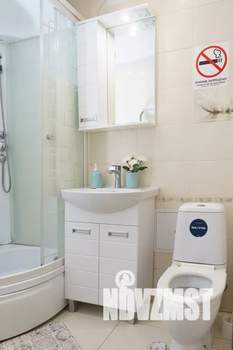 Студия квартира, посуточно, 38м2, 1/5 этаж