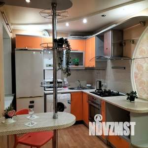 Студия квартира, посуточно, 32м2, 2/4 этаж