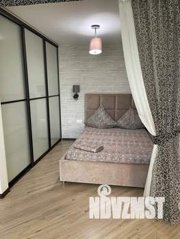 Студия квартира, посуточно, 39м2, 2/10 этаж